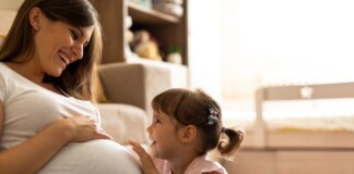 Материнство