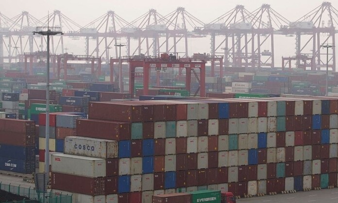 Економіка Китаю скоротилася у другому кварталі