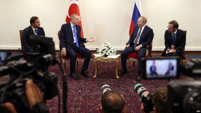 Путін вимагає відмінити санкції проти експорту російського зерна Путін вимагає відмінити санкції проти експорту російського зерна