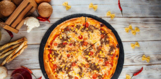 піца болоньєзе