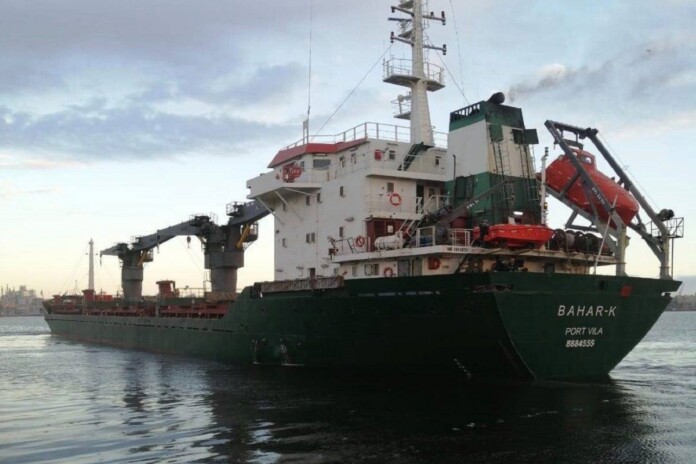 12 суден вийшли з портів України