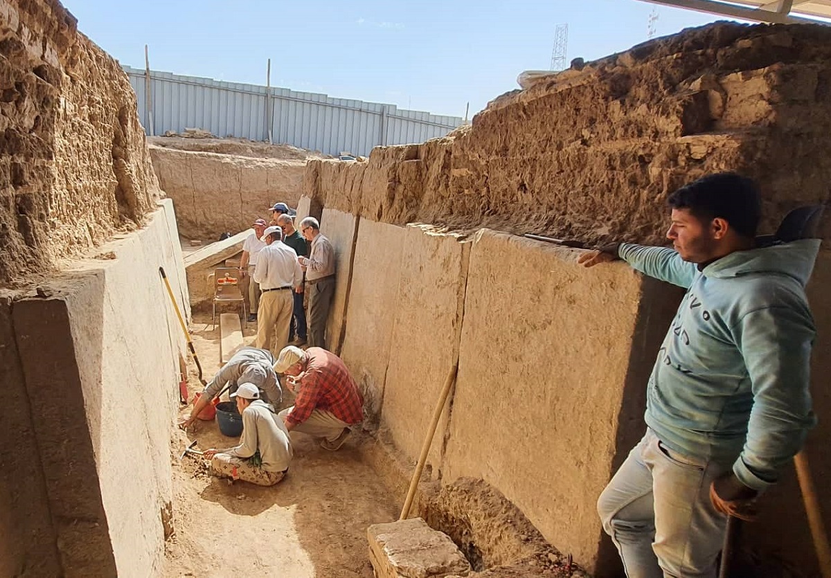 Палацові барельєфи царя Ассирії знайдені на території Іраку.  Фото: Penn Museum / upenn.app.box.com