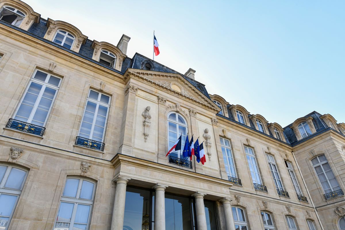 Чому Францію критикують за недостатню допомогу Україні