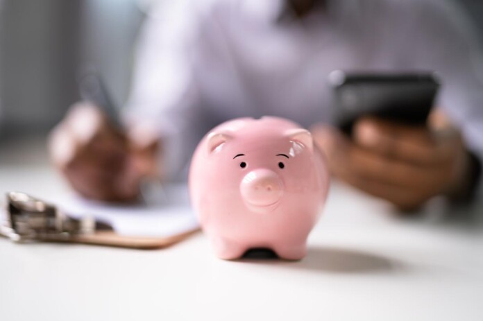 Фінансові поради знаменитостей: чи можна їм довіряти