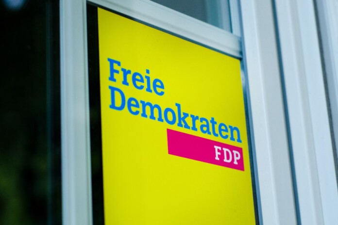 імідж СвДП в уряді значно пошарпаний