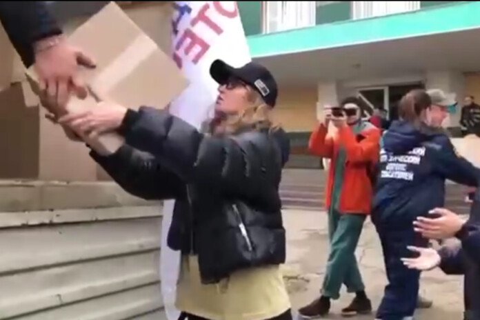 Ольга Бузова приїхала до ДНР