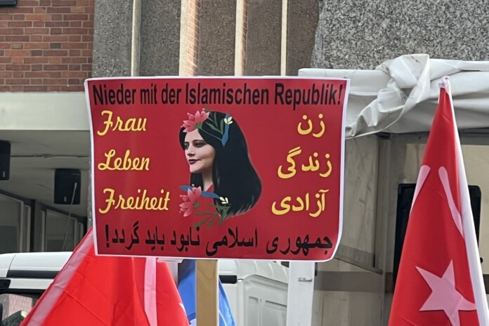 У Німеччині відбулися мітинги солідарності з Іраном