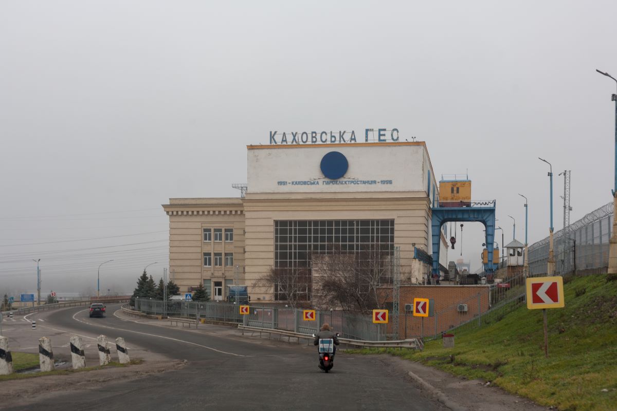 Одна з основних ГЕС регіону теж зазнала обстрілів трохи раніше.  Фото: Oleksii Vasco/shutterstock.com