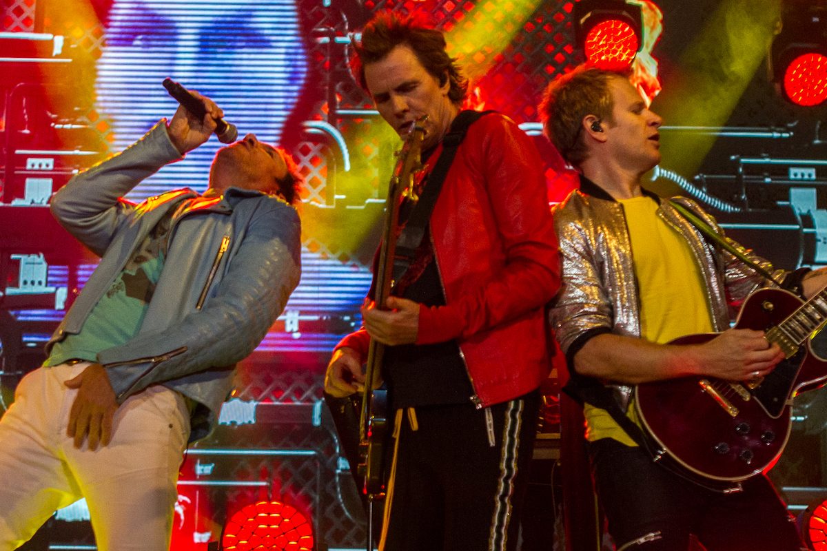 Колишній гітарист Duran Duran Тейлор страждає на онкологію фото 2 Колишній гітарист Duran Duran лікується від онкології, тому не зміг відвідати церемонію у Лос-Анджелесі. Фото: Dominionart/shutterstock.com