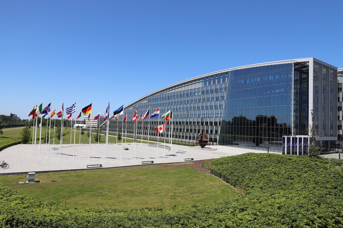 Місце головного генсека НАТО поки що вакантне фото 3 Союз НАТО має непросте завдання — узгодити завдання та дії країн-членів альянсу. Фото: Sea Salt/shutterstock.com