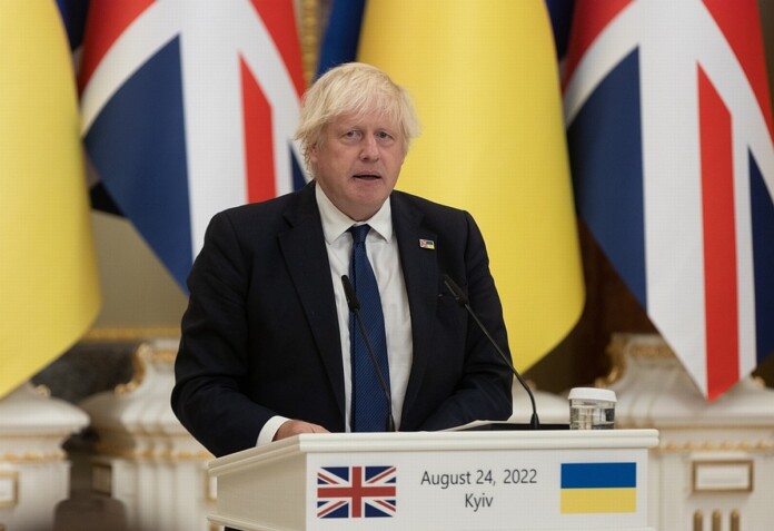 Німеччина хотіла здати Україну на початку війни