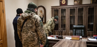 Мільйони готівки та росіяни з підробленими паспортами: в СБУ розповіли, що знайшли в монастирях на Рівненщини та Лаврі