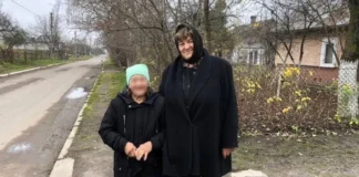 На Рівненщині загубилася бабуся-переселенка: завдяки небайдужим, її відшукали рідні