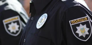 З лікарні у Рівному виписали трирічну дівчинку, яка потрапила під обстріл поліція