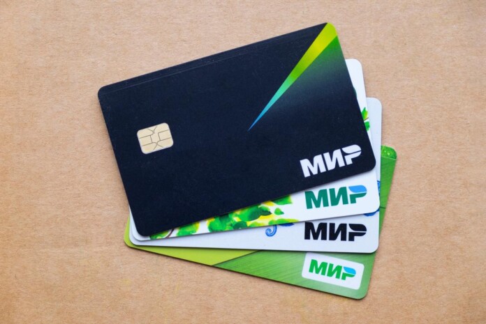 Таїланд може почати приймати карти «Світ»