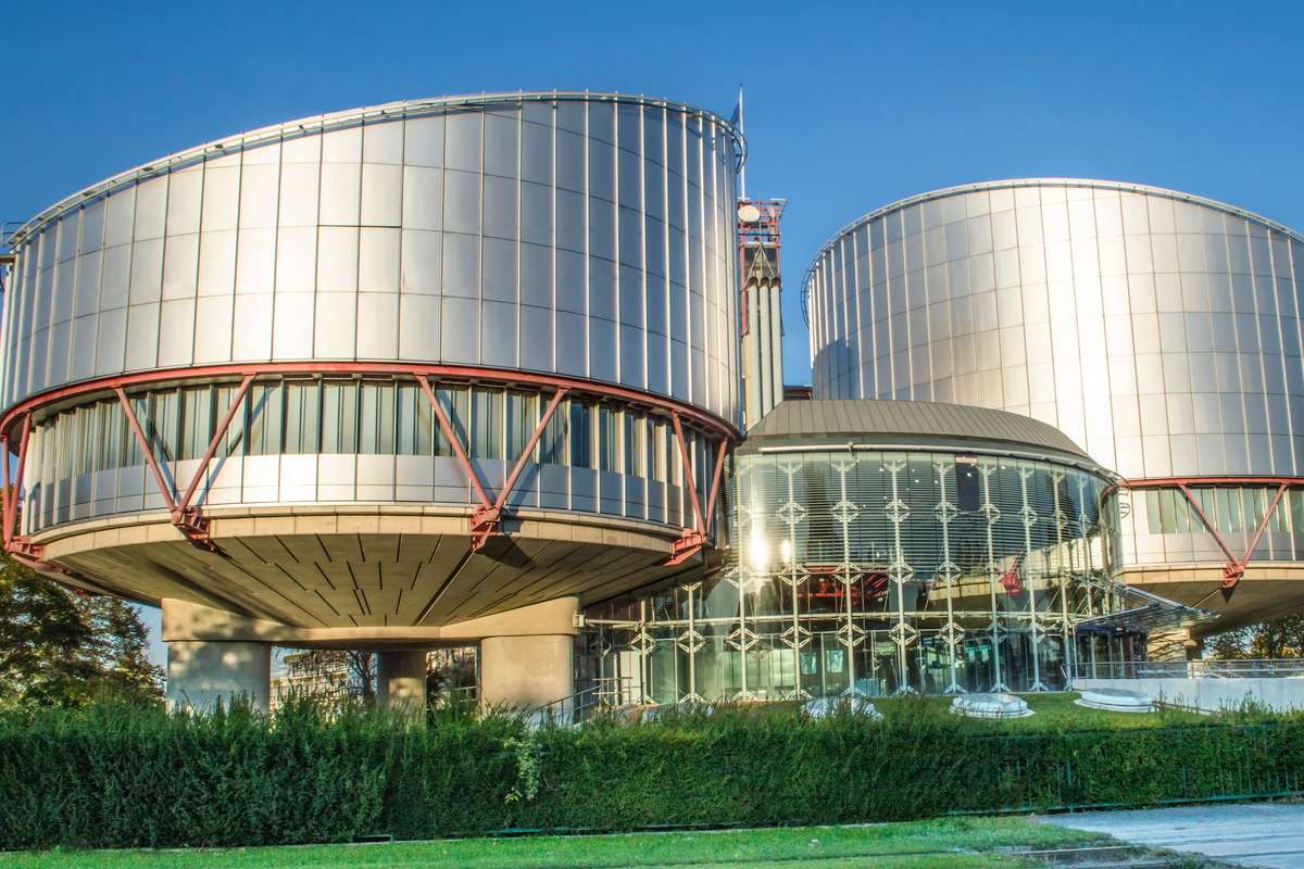 Турки можуть втратити захист прав людини.  Аккоч стурбована тим, що Туреччина не бажає виконувати ухвали ЄСПЛ.  Фото: Marco Merk Bruno/shutterstock.com 