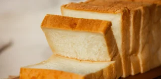 Поради, як зберегти хліб свіжим довше