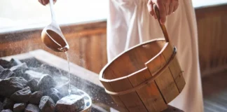 3 найпростіші способи, які допоможуть вивести зайву воду з організму за один день