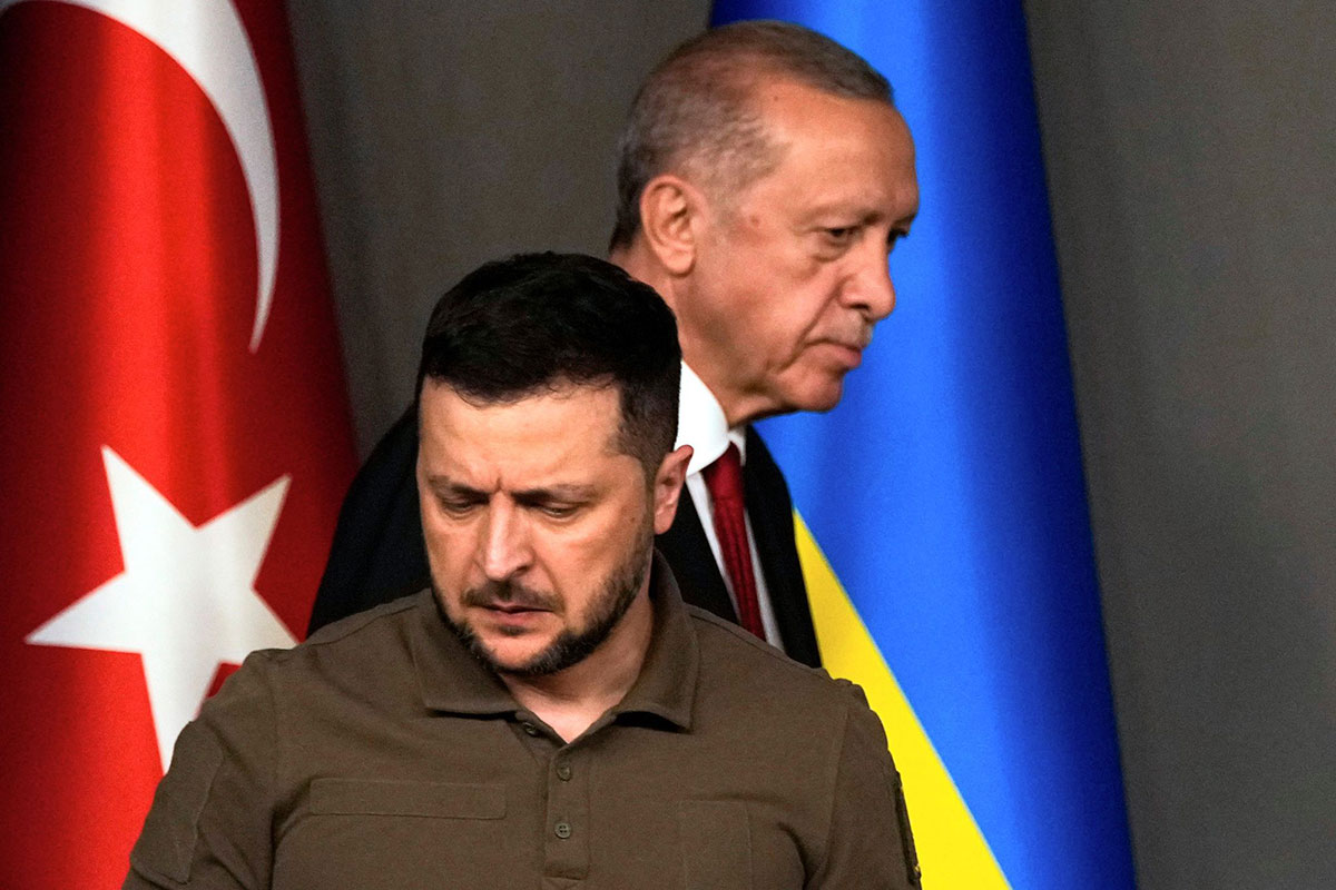 Зеленський повернув додому захисників заводу “Азовсталь”