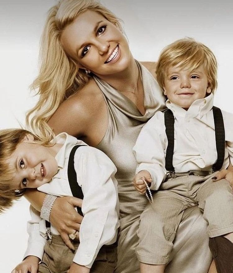 Брітні Спірс