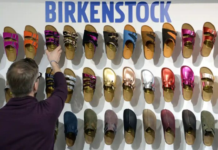 Birkenstock встановила ціну акцій на рівні 46 доларів