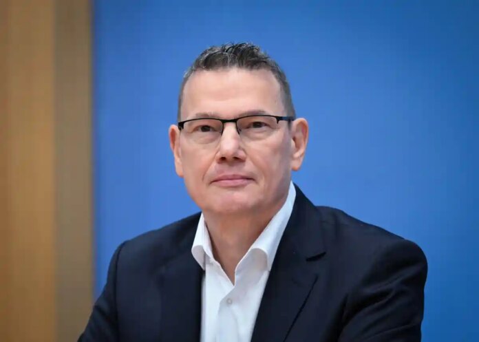 IT-підприємець збирає гроші для партії "Вагенкнехт"