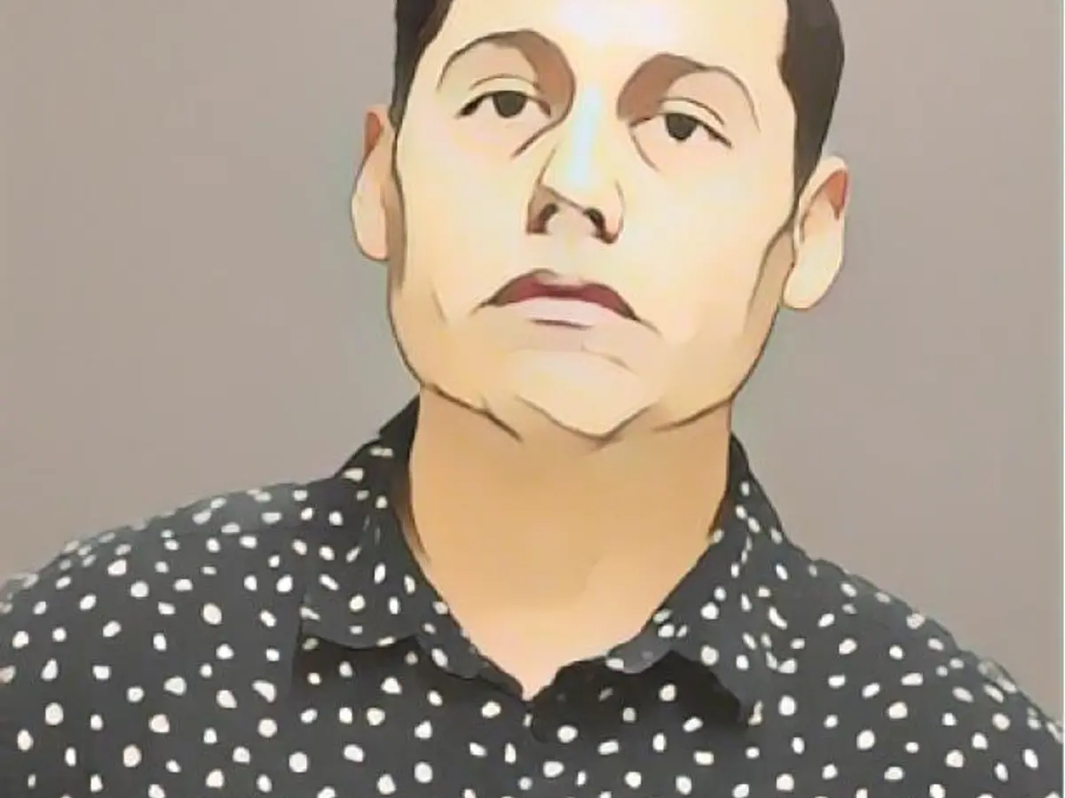 Діно Рохас-Морено було заарештовано в середу. Йому буде пред'явлено звинувачення у вбивстві Діно Рохас-Морено було заарештовано в середу. Йому буде пред'явлено звинувачення у вбивстві