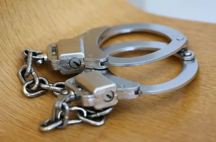 Передбачуваний ватажок супротивників корони заарештовано