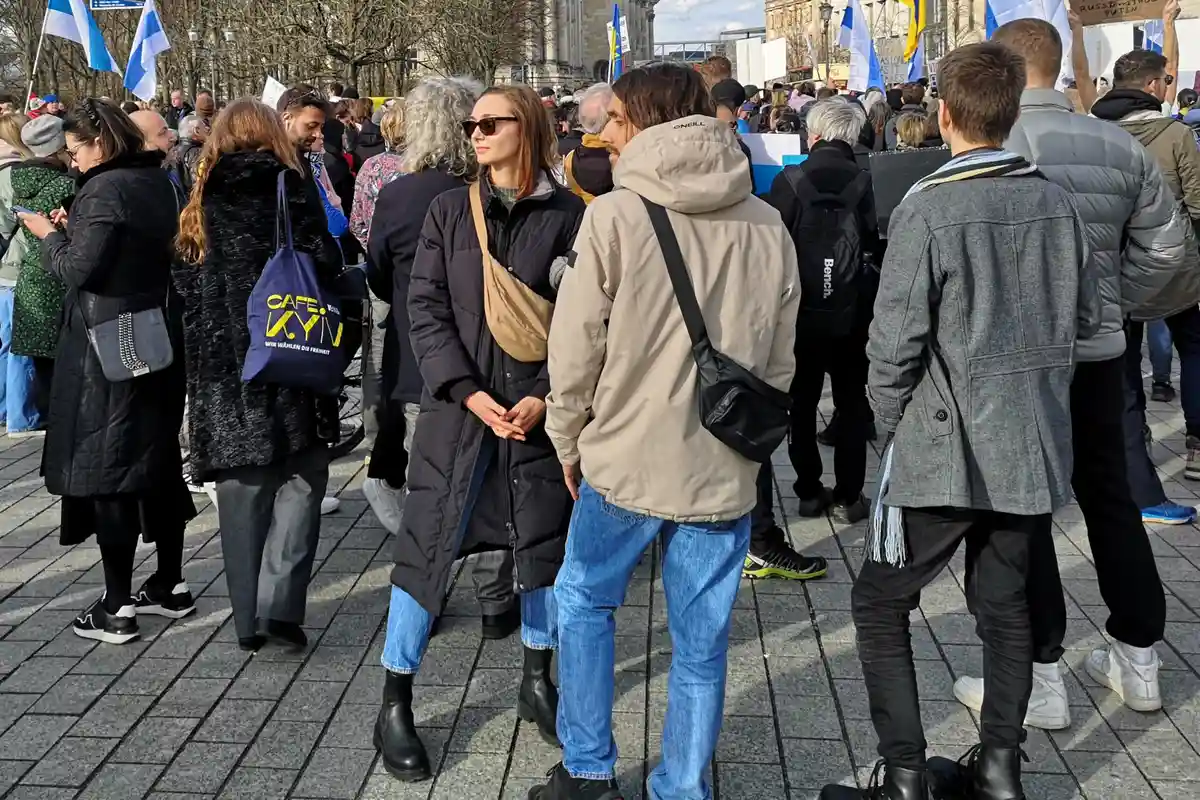 Проти війни за Україну