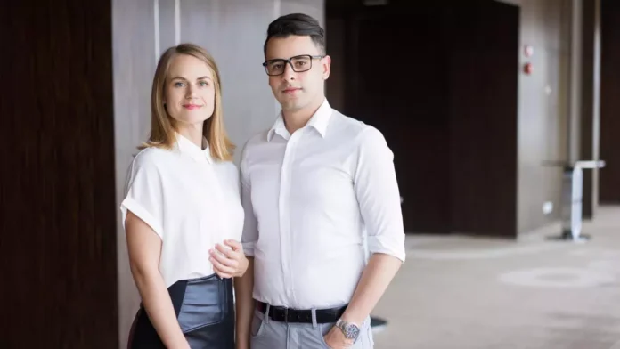 Рубашка хлопець дівчина