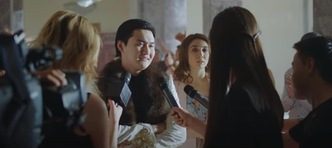 Торегалі Тореалі у фільмі «Чали дала комедіяси»