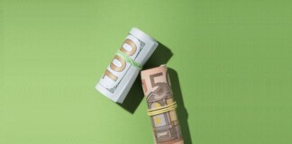 готівка долар євро