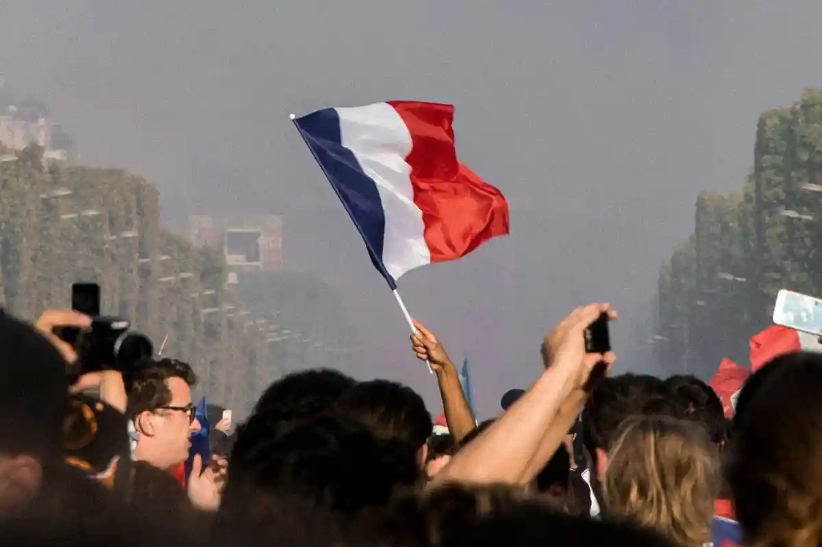 Вибори у Франції: тріумф популізму