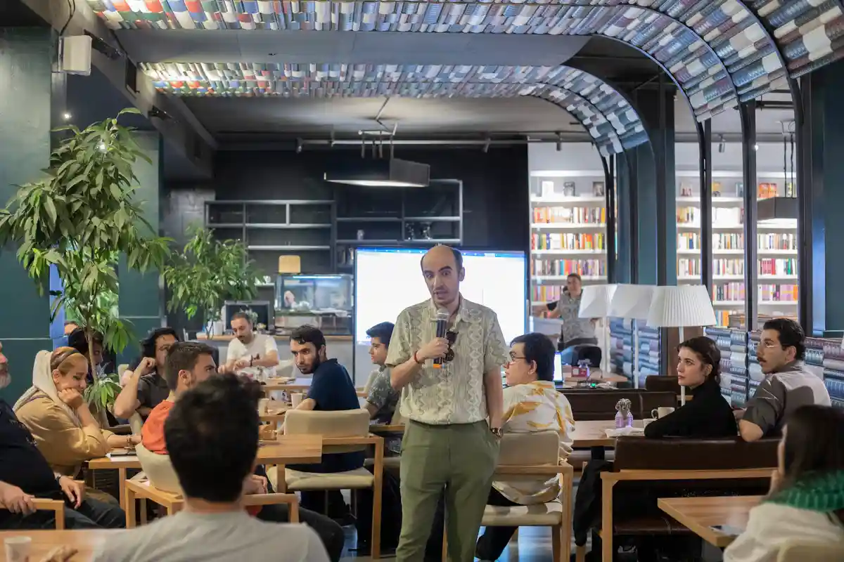 Хосейн Шанбехзаде на заході, присвяченому мільйонному обліковому запису в іранському Х.