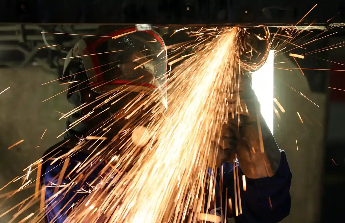 Всупереч санкціям: німецькі машинобудівники поставляють верстати у Росію, що воює. Фото: Jan Woitas/dpa-Zentralbild/dpa