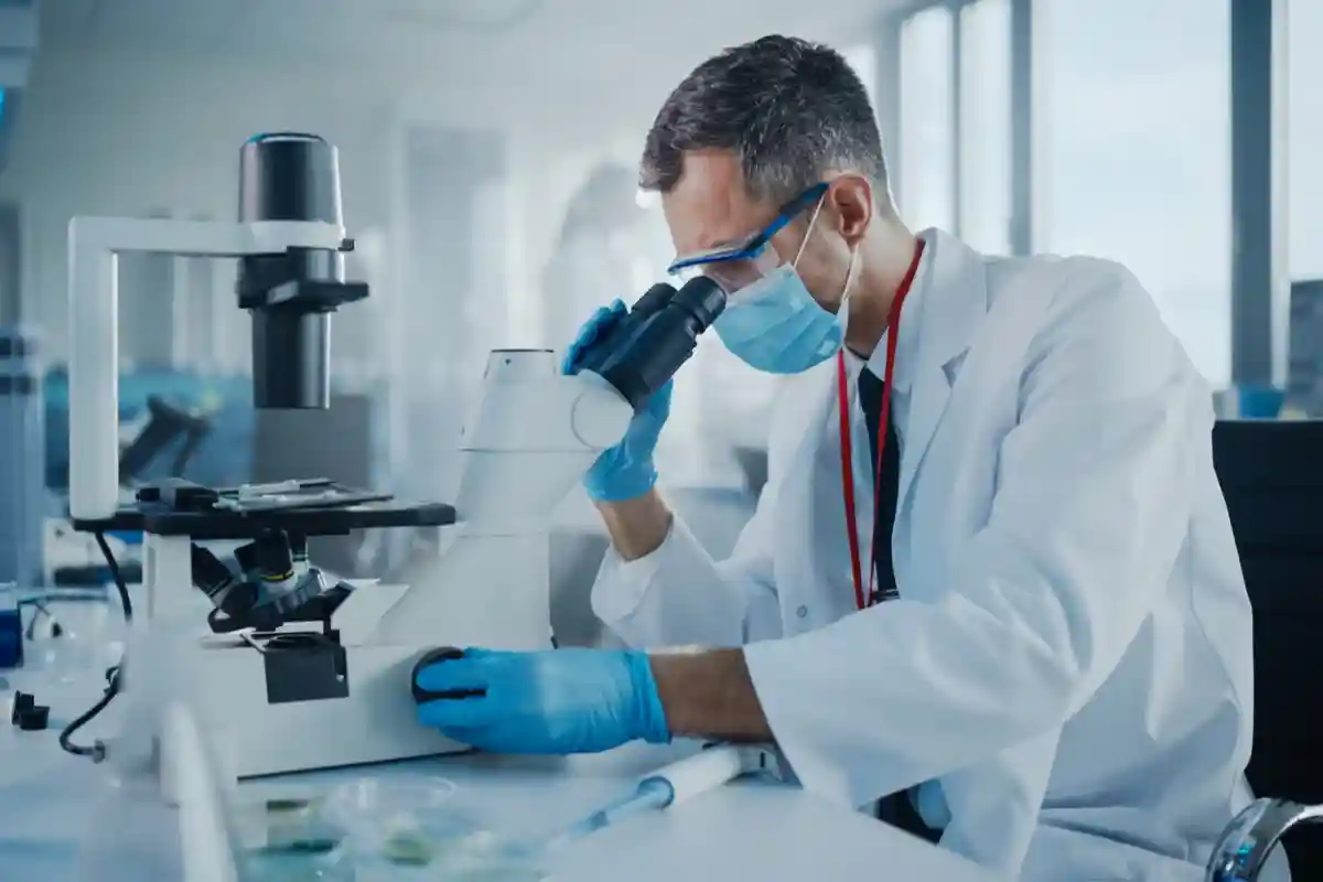 Кожен другий німець ризикує зіткнутися із діагнозом «рак». Фото: Gorodenkoff/shutterstock.com