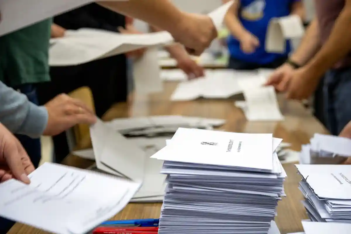 Німеччина планує провести дострокові вибори 23 лютого