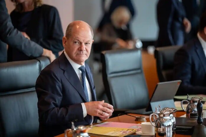 Шольц готовий до вотуму довіри до Різдва