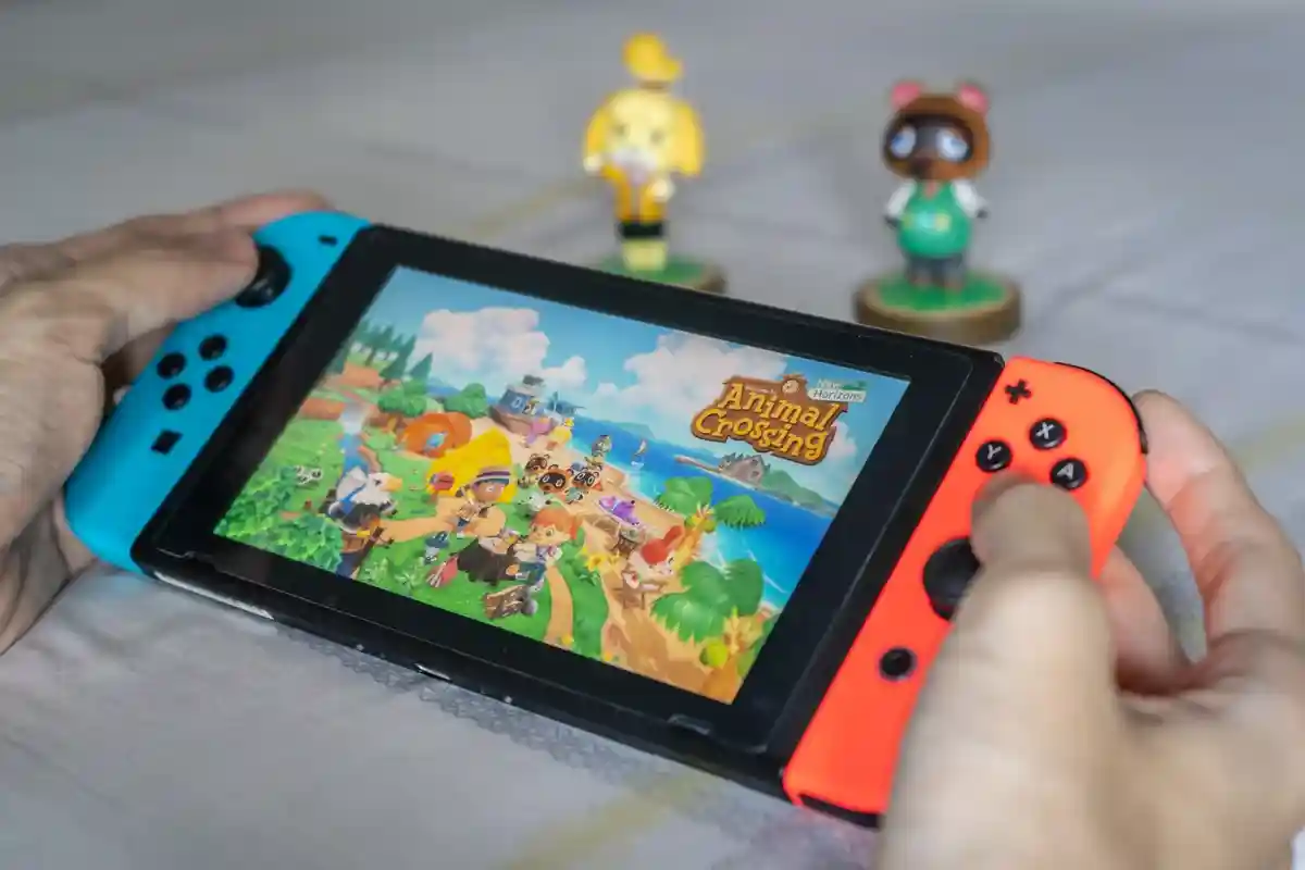 Nintendo запускає новий контент для Switch. Фото: Wachiwit/Shutterstock.com