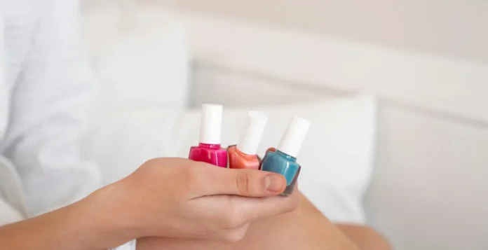 лак для манікюру