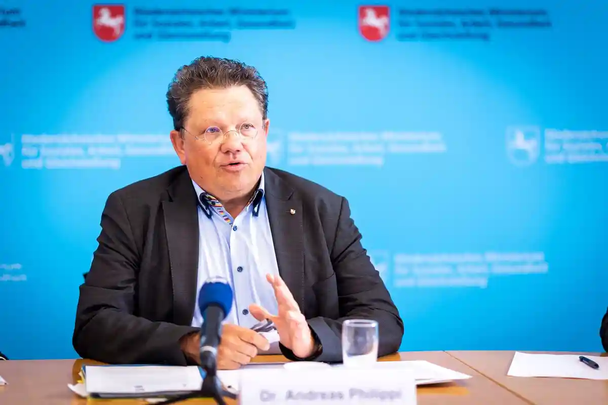Міністр охорони здоров'я Нижньої Саксонії Андреас Філіппі. Фото: Моріц Франкенберг/DPA/Archivbild