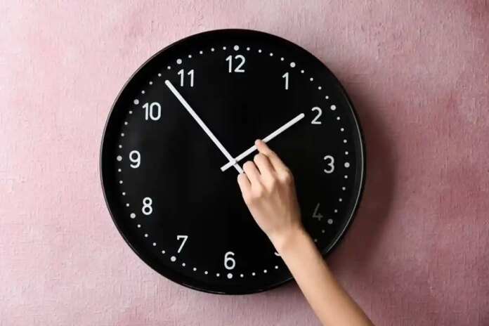 Чи покладе Європа перекладу годинника?