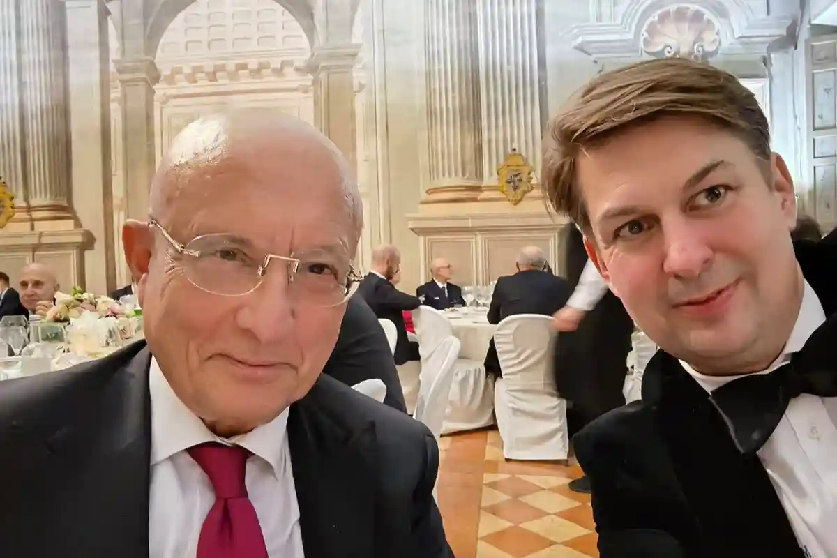 Максиміліан Кра з російським пропагандистом Караганов, який закликав скинути ядерну бомбу на Берлін. Фото: Facebook.