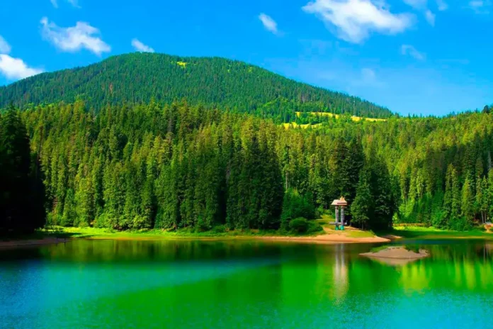 Озеро Синевир Озеро Синевир