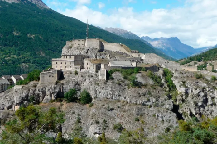 замок Паспарту