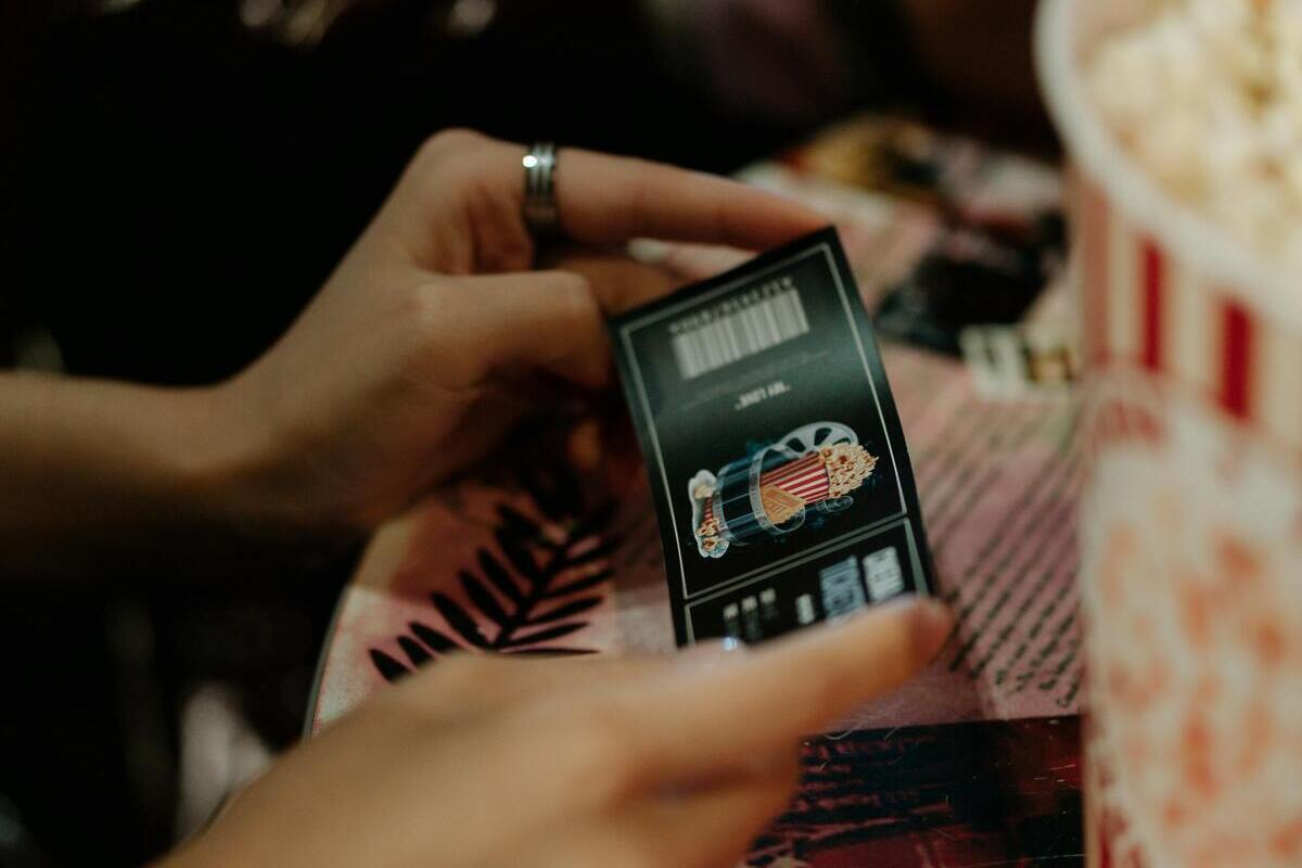 Трамп загрожує 100% тарифам на іноземні фільми: що загрожує? Фото: Pexels License / pexels.com