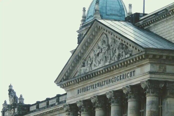 AFD підходить німецькій розвідці, і Хейк приймає переляк