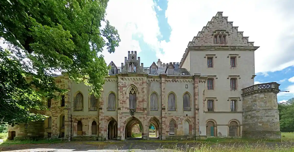 Замок Рейнхардсбрунн. Фото: фон Ервінмейер - власні Верк, куб.