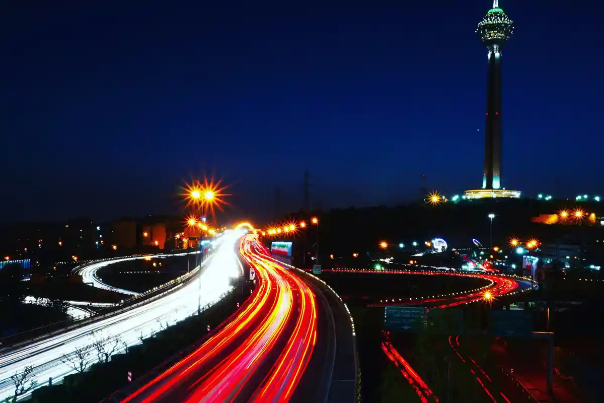 Тегеран. Фото: mohamadreza mohamadi / pexels.com