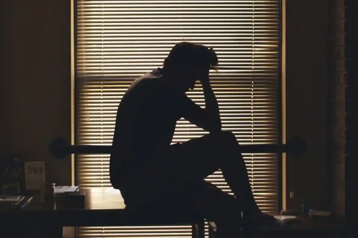 Чому голова болить при зміні погоди?